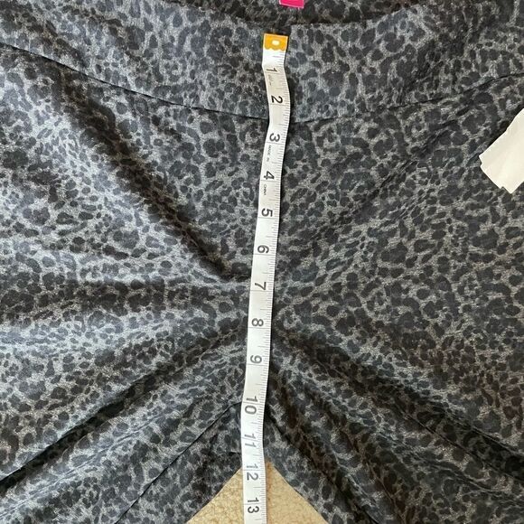 Vince Camuto Women's Pants 8X30 Leopard Ponte Ankle Stretch Size 8 - Picture 8 of 12